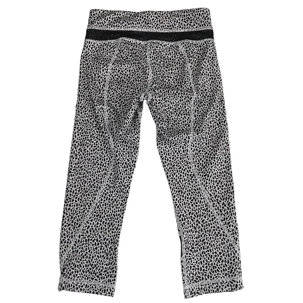 lululemon Inspire Crop Tight Mesh‎ Legging sz 2 Miss Mosaic